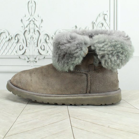 UGG Shoes - UGG Australia Bailey Brown Suede Lined Button Winter Ankle Boots US 6